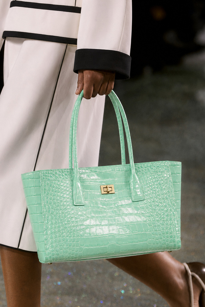 SHELKSBAG Glossy Crocodile Emb - огляд і ціна Leather Work Bag Women
